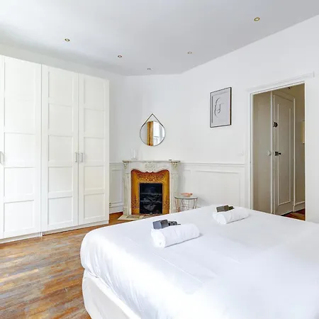 Residence Sur Les Champs Elysees Paris Exterior photo